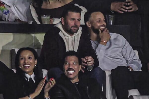 Las visitas estelares en el partido del Inter Miami de Messi en Los Ángeles: Scaloni, Curry y un famoso cantante que marcó su vida